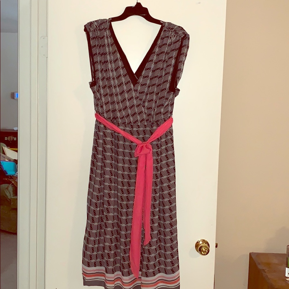 Flirty & fun surplice dress from Lane Bryant 🌈